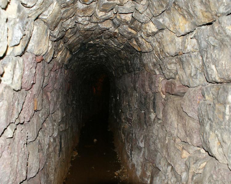 tunnel-167808_960_720