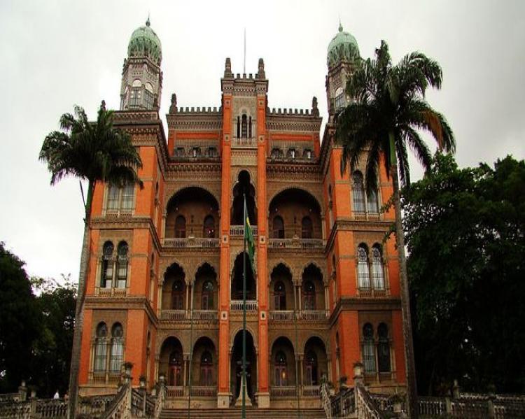 800px-castelo_fiocruz